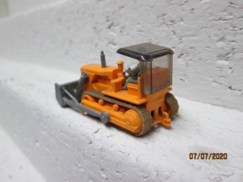 HO SCALE : WIKING BULLDOZER - LOT 272BB