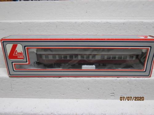 HO SCALE : LIMA SAR TRANS KAROO FIRST CLASS COACH (BOXED) - LOT 349BB