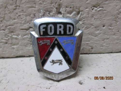 FORD BADGE-  LOT 506BB