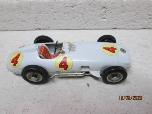 1:24 SCALE : MERIT RACING CAR - 1955 GP MERCEDES BENZ - BOXED
