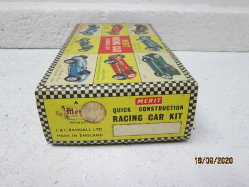 1:24 SCALE : MERIT RACING CAR - GP BRM 1956 - BOXED