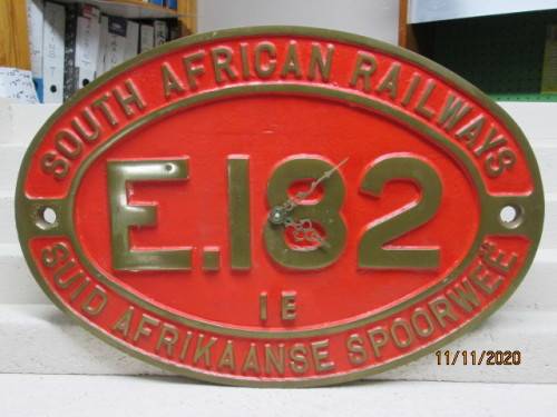 REDUCED TO CLEAR : SOUTH AFRICAN RAILWAYS - LOCOMOTIVE PLATE