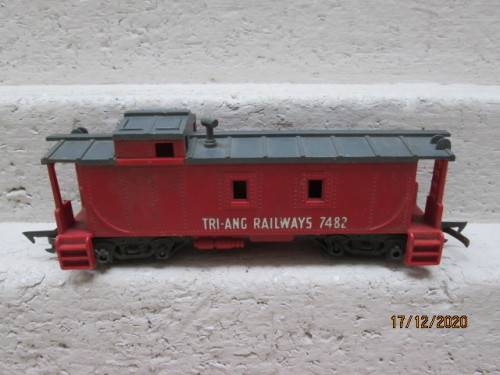 OO SCALE : TRI-ANG : CABOOSE (MADE IS SOUTH AFRICA)