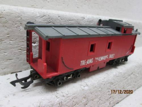 OO SCALE : TRI-ANG : CABOOSE (MADE IS SOUTH AFRICA)