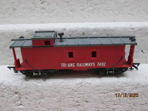 OO SCALE : TRI-ANG : CABOOSE (MADE IS SOUTH AFRICA)