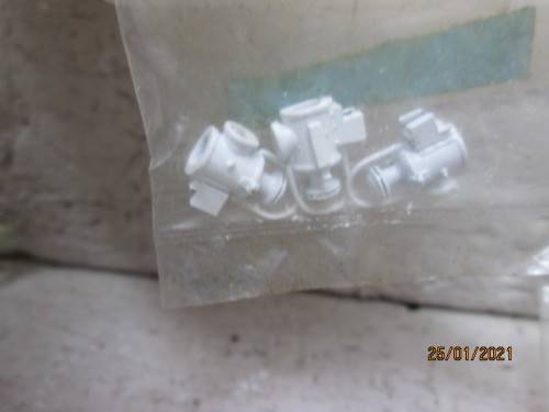G SCALE : OLD STYLE COUPLINGS - X7 + BITS AND PIECES