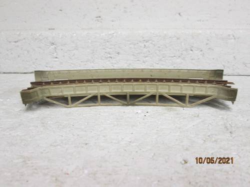 HO SCALE : MARKLIN : M TRACK - CURVED BRIDGE