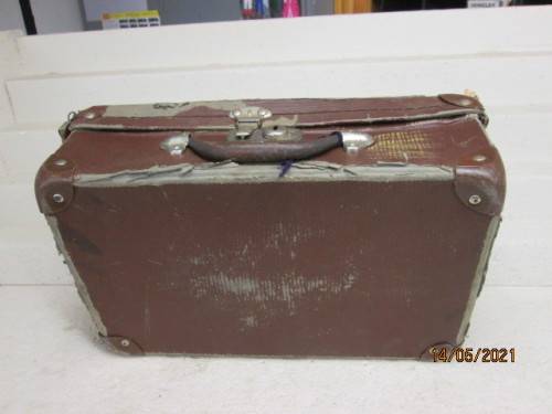 OLD ANTIQUE SCHOOL SUITCASE