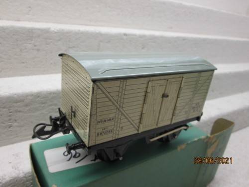 O GUAGE : HORNBY : REFRIDGERATOR VAN - BOXED