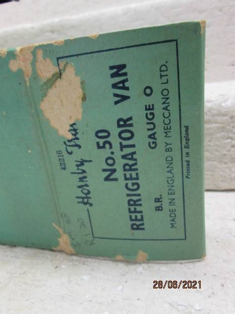 O GUAGE : HORNBY : REFRIDGERATOR VAN - BOXED