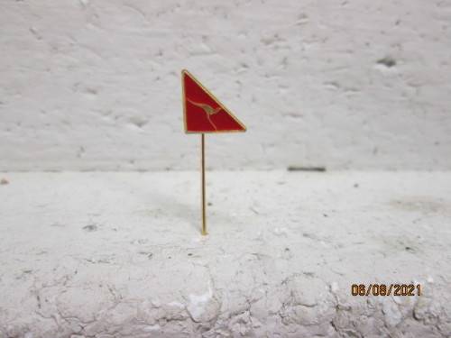 QUANTAS AIRLINE : LAPEL / TIE PIN