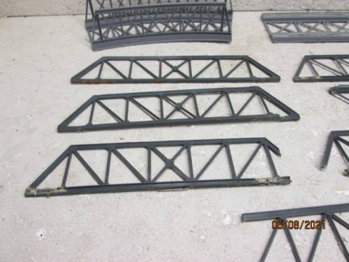 HO SCALE : BRIDGE BITS AND PIECES