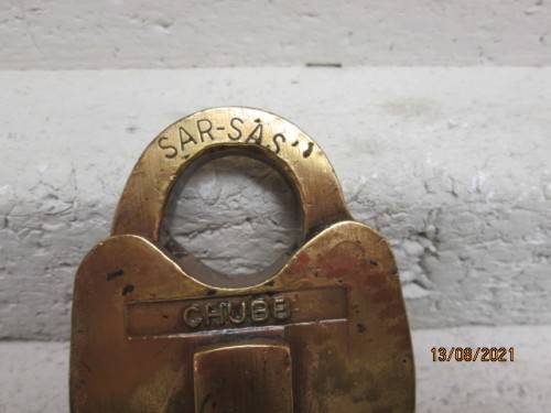 SOUTH AFRICAN RAILWAYS : CHUBB BRASS LOCK - 1974