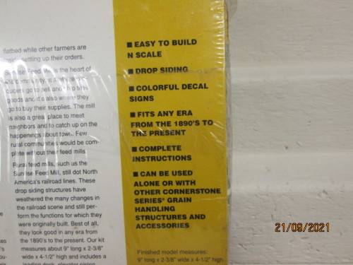 N SCALE : WALTHERS SUNRISE FEED MILL BUILDING KIT - BOXED