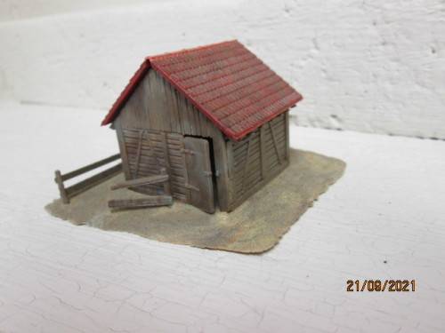 HO SCALE : SMALL WOODEN SHED