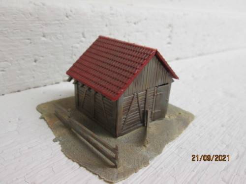HO SCALE : SMALL WOODEN SHED