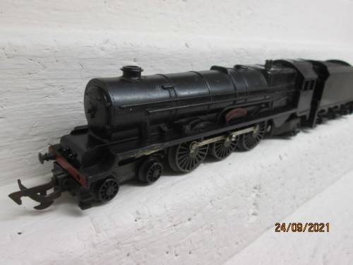 OO SCALE : TRIANG : 4-6-2 STEAM LOCOMOTIVE