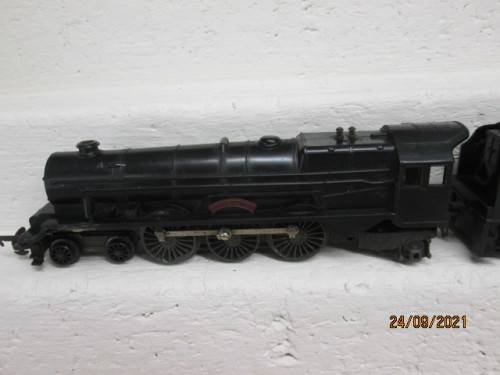 OO SCALE : TRIANG : 4-6-2 STEAM LOCOMOTIVE