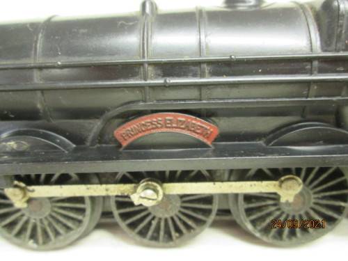 OO SCALE : TRIANG : 4-6-2 STEAM LOCOMOTIVE