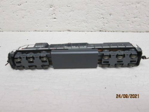 N SCALE : INTERMOUNTAIN SD40T-2 DIESEL LOCOMOTIVE - BOXED