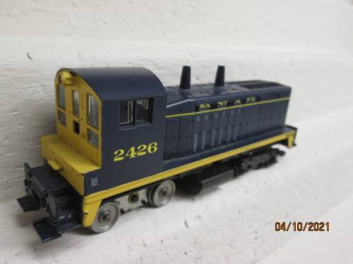 HO SCALE : ATHEARN : SW 1500 SANTE FE DIESEL LOCOMOTIVE