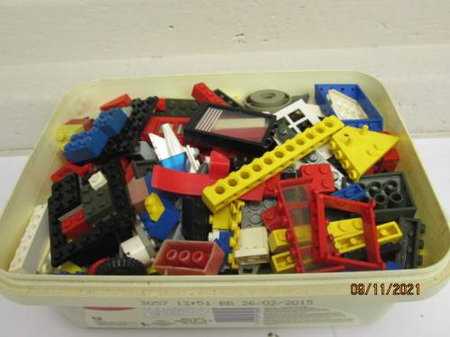 LEGO : 2LITRE CONTAINER FULL