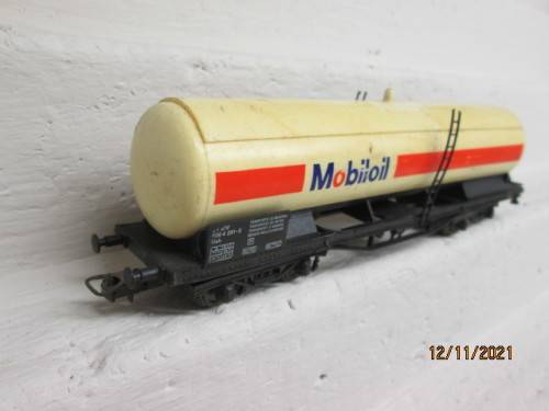 HO SCALE : LIMA : MOBIL OIL TANKER