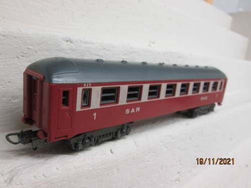 HO SCALE : LIMA SAR : ORANGE EXPRESS - FIRST CLASS COACH