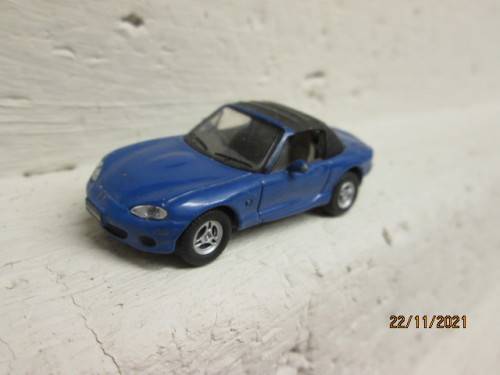 1:72 SCALE : HONGWELL : MAZDA ROADSTER