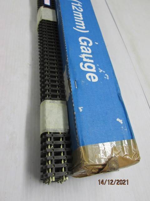 HOm (12MM) SCALE : PECO : TRACK - X12 LENGTHS