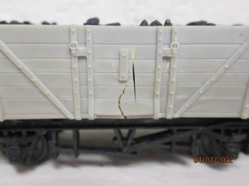 HO SCALE : JOUEF : GOODS WAGONS - X4