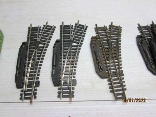 HO / OO SCALE : LARGE AMOUNT OF LIMA TRACK - 169 PIECES - 3 BEER BOXES