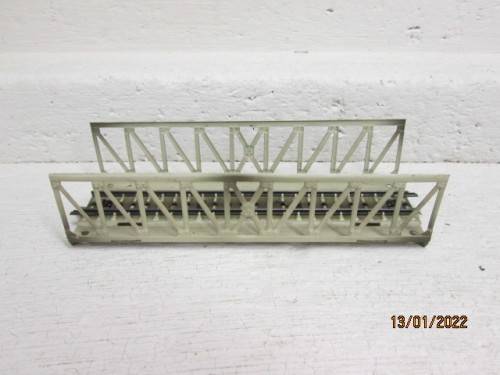 HO SCALE : MARKLIN : M TRACK : METAL TRUSS BRIDGE