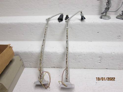 HO SCALE : MARKLIN : STREET LAMPS - X13 - BOXED
