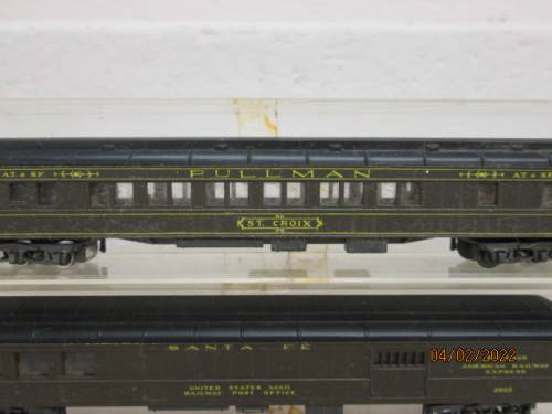 N SCALE : ATLAS : SANTE FE COACHES - X4 - BOXED