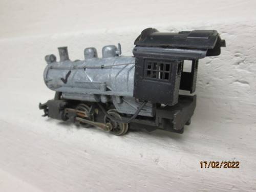 HO SCALE : ROUNDHOUSE : 0-4-0 STEAM LOCOMOTIVE