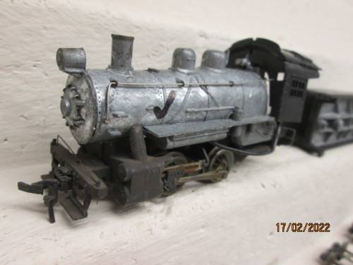 HO SCALE : ROUNDHOUSE : 0-4-0 STEAM LOCOMOTIVE