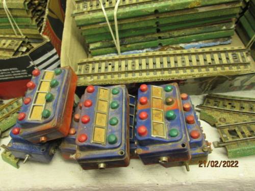 HO SCALE : MARKLIN M-TRACK - LARGE AMOUNT  228 PIECES