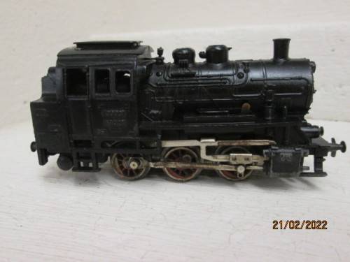 HO SCALE : MARKLIN : 0-6-0 STEAM LOCOMOTIVE