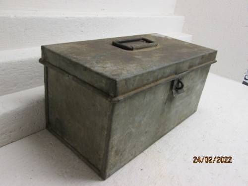 SAR DRIVERS METAL LUNCH BOX - `SKAF TIN`