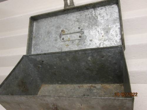 SAR DRIVERS METAL LUNCH BOX - `SKAF TIN`