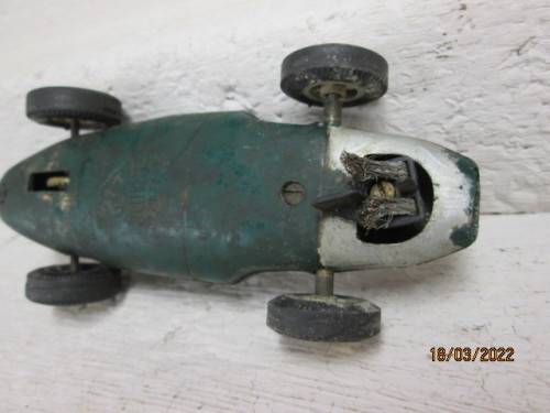 1:32 SCALE : SCALEXTRIC VANWALL SPORTS CAR