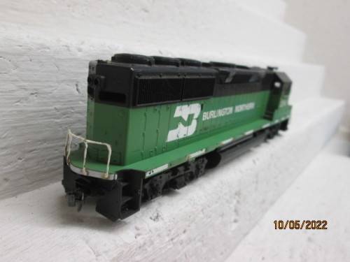 HO SCALE : ATHEARN : G950 - BURLINGTON NORTHERN - DIESEL LOCOMOTIVE - BOXED
