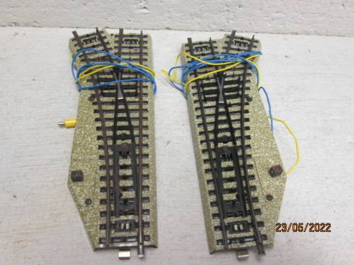 HO SCALE : MARKLIN : M-TRACK - LEFT + RIGHT ELEC POINTS - BOXED