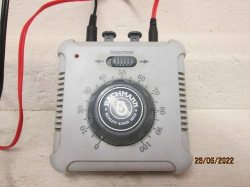 HO SCALE : BACHMANN  : CONTOLLER / TRANSFORMER