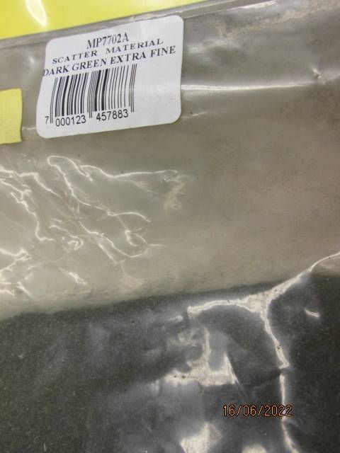 HO SCALE : MELS SCENICS - X6 PACKETS VARIOUS SCATTER MATERIAL