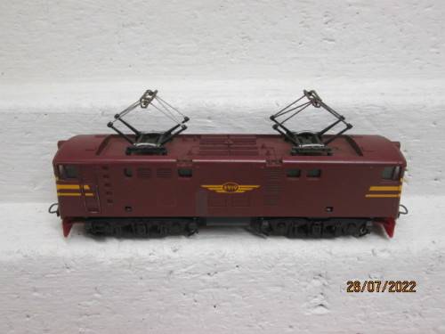 HO SCALE : LIMA : SAR : 5E BROWN - ELECTRIC LOCOMOTIVE