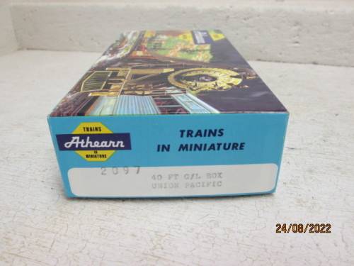 HO SCALE : ATHEARN : 40 FOOT UNION PACIFIC BOX CAR WAGON - BOXED