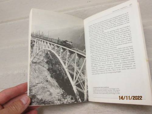 BOOK : SHORT HISTORY OF TRAINS