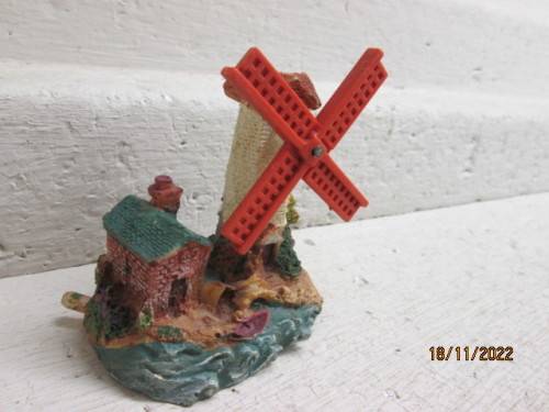 N SCALE : WINDMILL